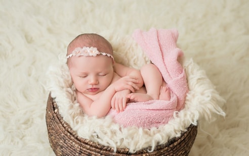 Prénom Fille Rare • Néva
