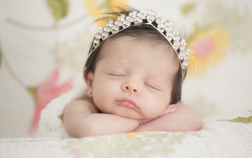 Prénom Fille 2018 &bull; Lola
